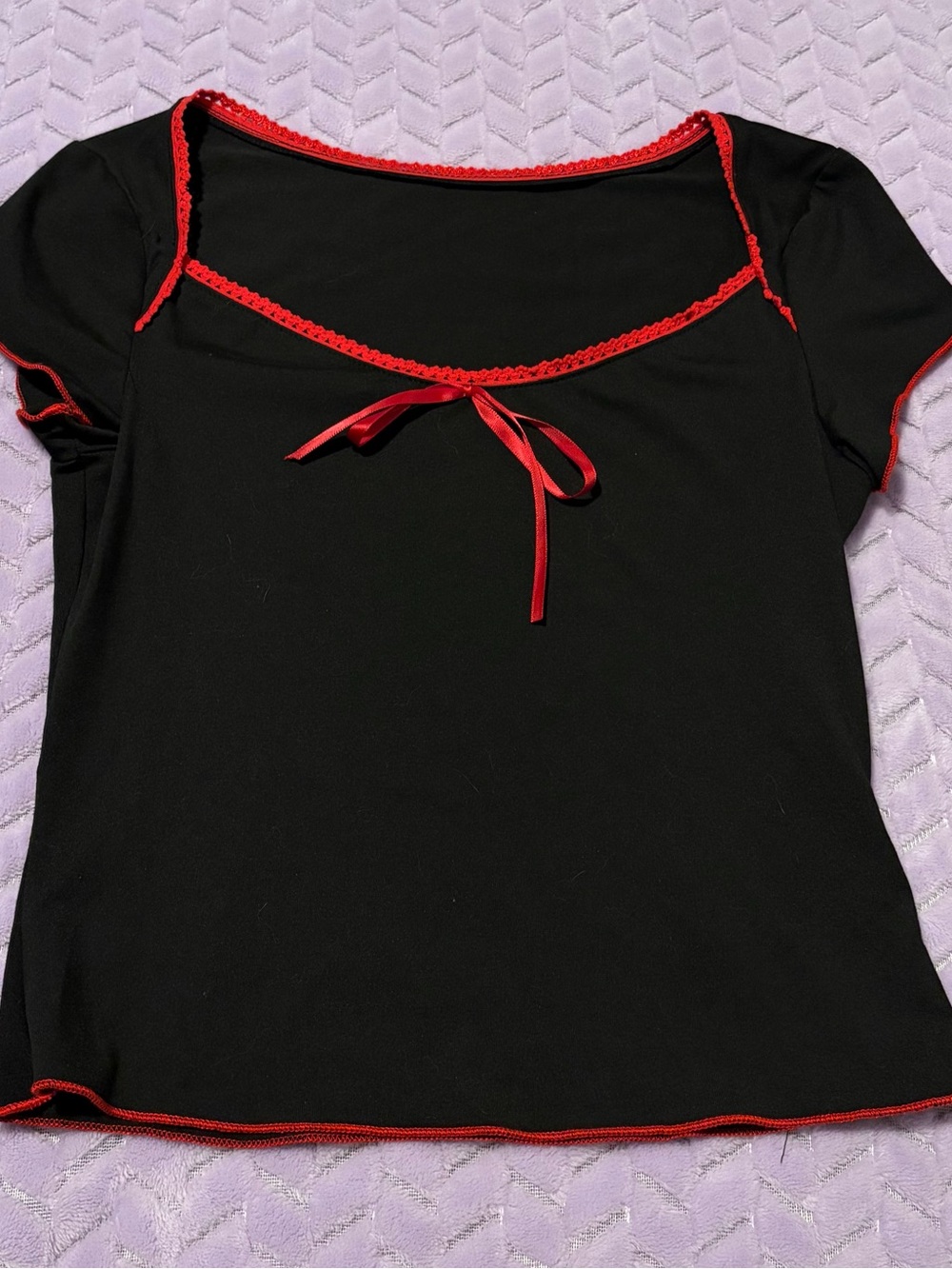 Romwe Black Short Sleeve Top with Red Trim and Bow